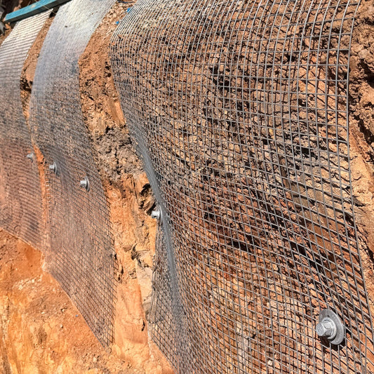 Pool Excavation Wall Collapsing? How Builders Stabilise Cut Faces with Mesh & Ground Anchors
